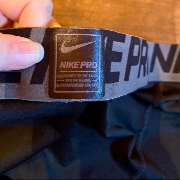 💥Nike Pro base layer capri length💥 NWOT - Picture 3 of 9